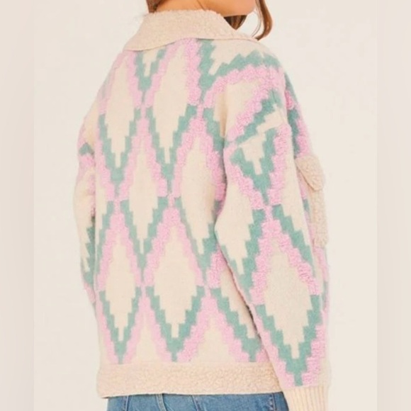 NWT LUSH Lightweight Jacquard Sherpa lined Sweater Jacket Cream/Lilac Size Med. - Picture 5 of 13